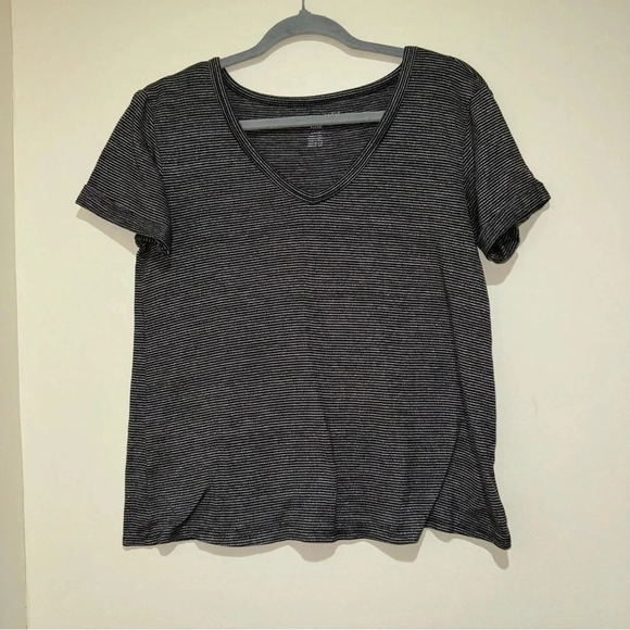 Women’s American Eagle Soft and Sexy Plush V-Neck Striped Short Sleeve Tee SizeS - Picture 1 of 14